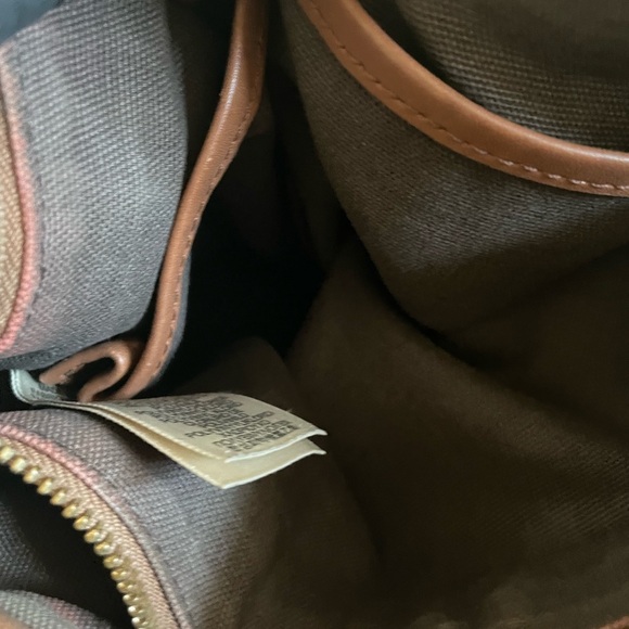 Burberry north field shoulder bag